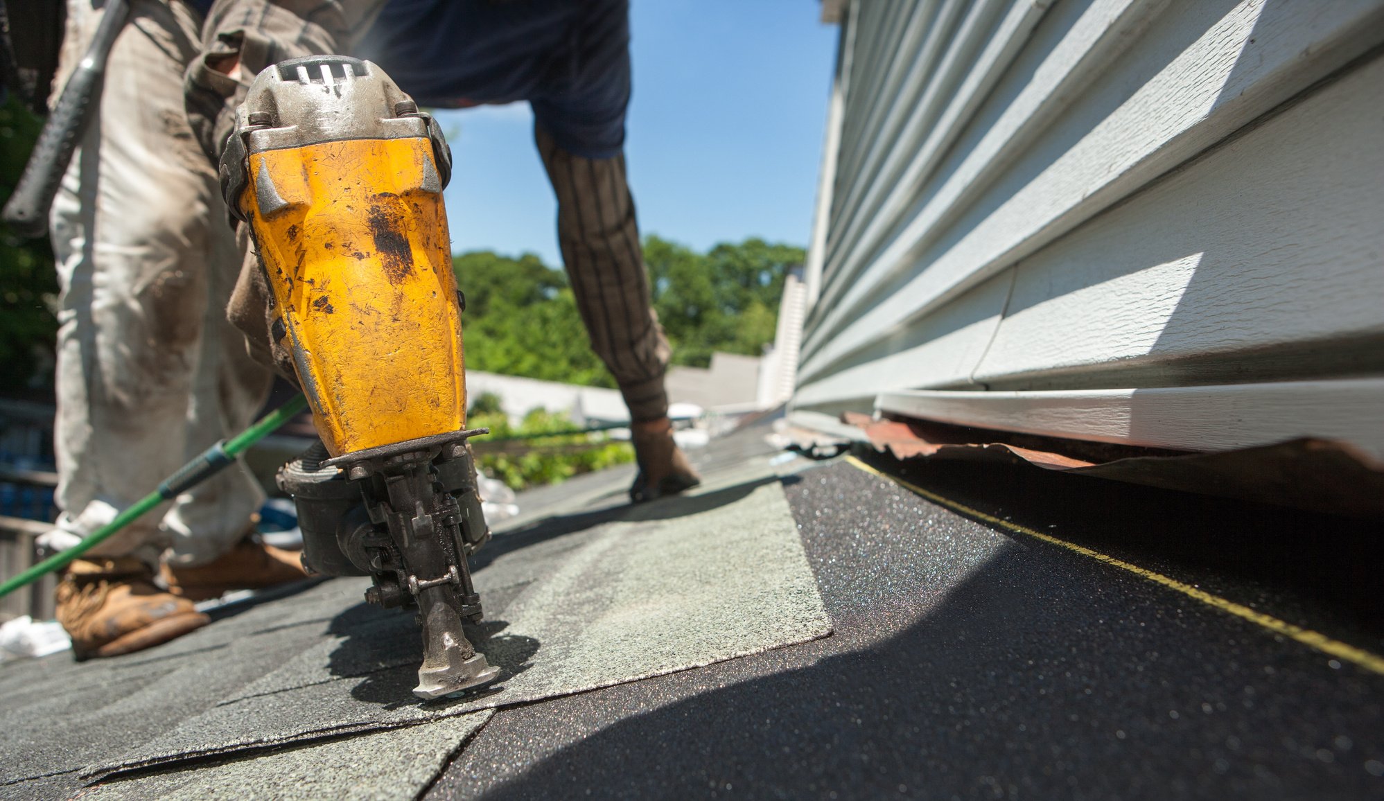 Roof shingle replacement